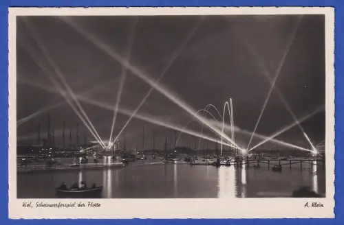 Bildpostkarte Scheinwerferspiel der Flotte im Hafen Kiel 1930/40erJahre