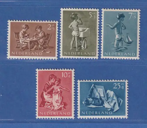 Niederlande 1954 Voor het Kind Mi.-Nr. 649-653 Satz kpl. ** / MNH
