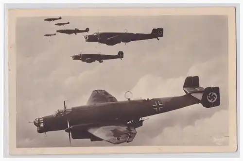 [Propagandapostkarte] Propagandakarte Unsere Luftwaffe, Zweimotorige Kampfflugzeuge Junkers Ju 86 k auf einem Übungsflug, ungebraucht. 