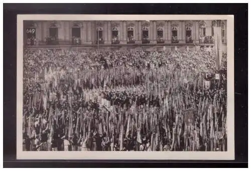 [Propagandapostkarte] Ak (024255) Stuttgart 15. Deutschen Turnfest, Bannerübergabe im Hofe des Neuen Schlosses, ungebraucht. 