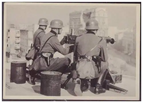 [Propagandapostkarte] Dt-Reich (007633) Propaganda Kriegs-Wintewr-Hilfswerk 1939/40 Bilder vom Einsatz unserer Polizei im Osten, ungebraucht. 