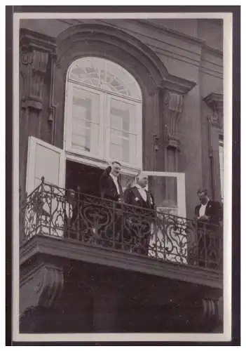Adolf Hitler. 