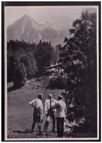 Adolf Hitler. 