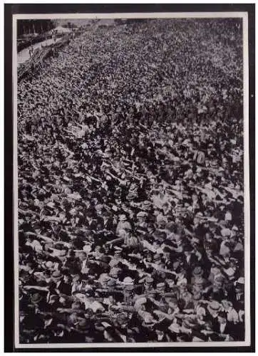 Adolf Hitler. 