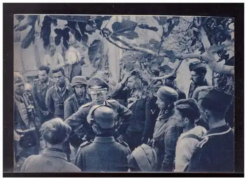 [Propagandapostkarte] DT- Reich (008931) Propagandakarte General der Flieger Student im Kreise der siegreichen Fallschirmjäger, ungebraucht. 