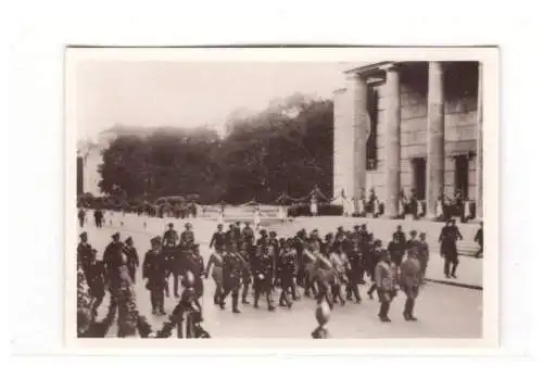 13 Historische Tage 1937. 
