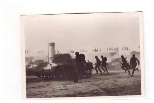 13 Historische Tage 1937. 