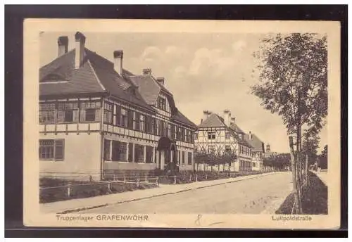 [Propagandapostkarte] DT-Reich (021686) Propaganda Postkarte, Truppenlager Grafenwöhr, Luitpoldstraße, gelaufen mit RS Aufkleber 28.11.1916. 