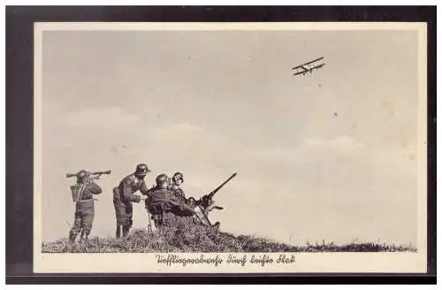 [Propagandapostkarte] Dt- Reich (021826) Propagandakarte, Tieffliegerabwehr durch leichte Flak, gelaufen Feldpost mit Truppenstempel und TST. 
