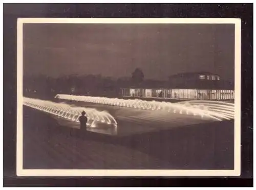 [Echtfotokarte schwarz/weiß] Dt- Reich (022689) Propaganda postkarte Reichsgartenschau Stuttgart 1939, Nachtstimmung bei den Wasserspielen, ungebrauc. 