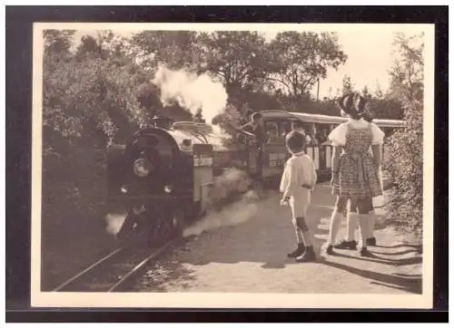 [Echtfotokarte schwarz/weiß] Dt- Reich (022760) Postkarte Reichsgartenschau Stuttgart 1939, Fahrt mit der Kleinbahn, gelaufen mit SST Stuttgart. 