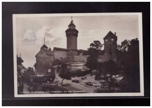 [Ansichtskarte] Dt- Reich (022864) Propaganda AK Nürnberg Burgaufgang zum Himmelstor mit dem Vesinerturm, gelaufen Nürnberg 7.9.1934. 
