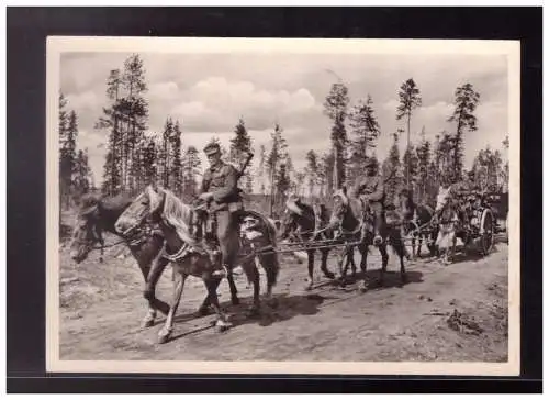 [Propagandapostkarte] Dt- Reich (023063) Propaganda Kampf der SS Gebirgsdivision Nord in Karelien, Finnische Ari beim Vormarsch, ungebraucht. 