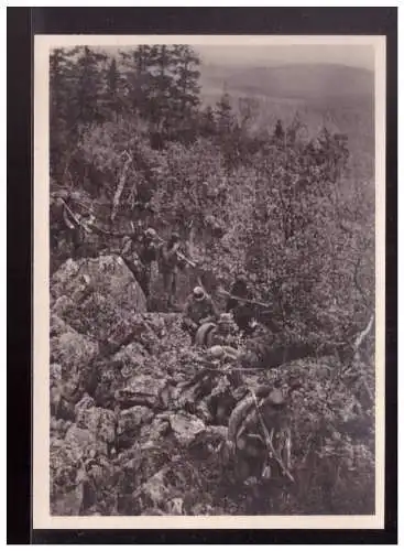 [Propagandapostkarte] Dt- Reich (023064) Propaganda Kampf der SS Gebirgsdivision Nord in Karelien, In einem Felsigen Abschnitt, ungebraucht. 