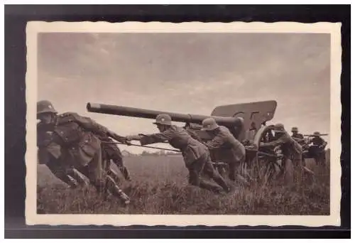 [Propagandapostkarte] Dt- Reich (023217) Propaganda AK Motiv Wehrmacht Geschütz wird gezogen, gelaufen. 