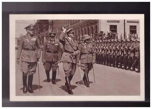 [Propagandapostkarte] Dt- Reich (023244) Propaganda AK Hitler, Göring beim abschreiten der Ehrenformation, mit blanco SST Der Führer in Wien. 