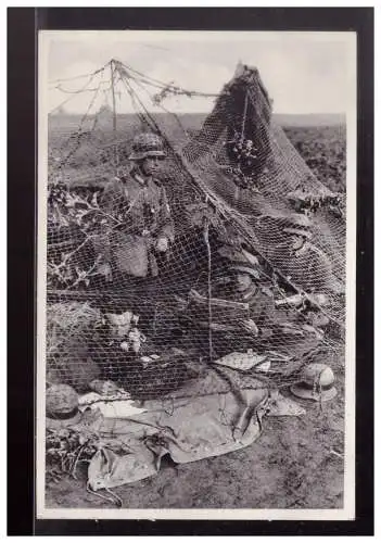 [Propagandapostkarte] Dt- Reich (024150) Propaganda AK Gegen Fliegersicht getarnte Befehlsübermittlungsstelle, ungebraucht aber Beschrieben. 