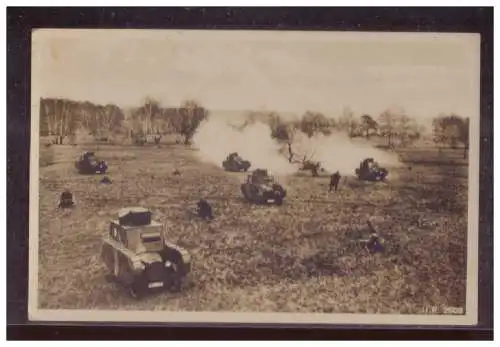 [Propagandapostkarte] Dt- Reich (024595) Propaganda Fotokarte Kriegstanks (lt. Friedensvertrag Aus Pappe!! Beim Angriff Mit Infanterie) Gelau. 