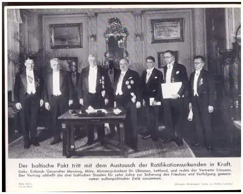 Dt- Reich (020665) Propaganda, Bilderdienst Weber Leipzig, Der baltische Pakt tritt mit dem Austausch der Urkunden 