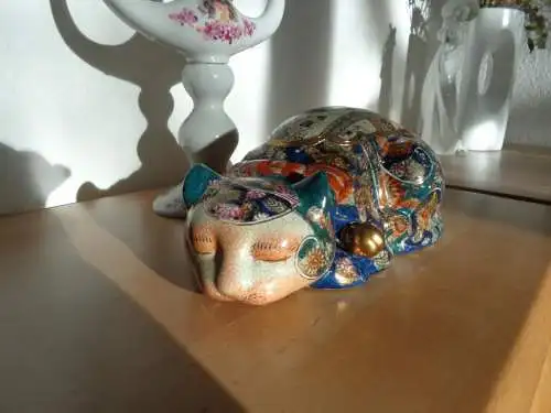 Antike asiat. Porzellan \"KATZE\" Craquelier mit Cloisonne-Malerei, sehr gut RAR!