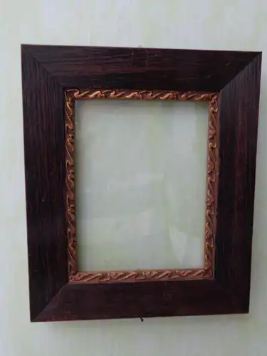 Alter HOLZRAHMEN 22x18,5x4 cm, Reliefverzierung, Original um 1920, guter Erhalt