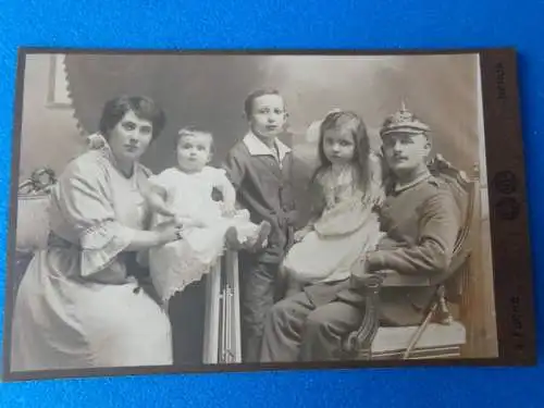 Originales Familienfoto um 1910, Pappe, 105x165 mm, exzellent, Studio J. Fuchs Berlin
