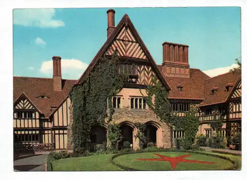 Ak Historische Gedenkstätte Potsdammer Abkommens Schloss Cecilienhof Innenhof