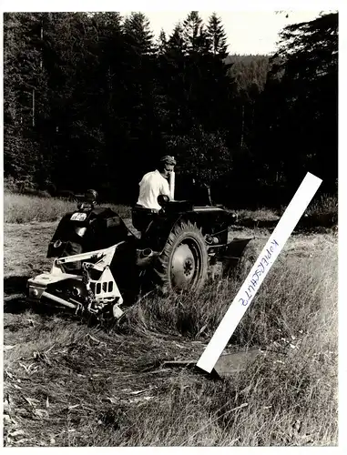 Vintage Foto Fortschritt Neustadt Traktor Landtechnik Heuernet 1980er (D6