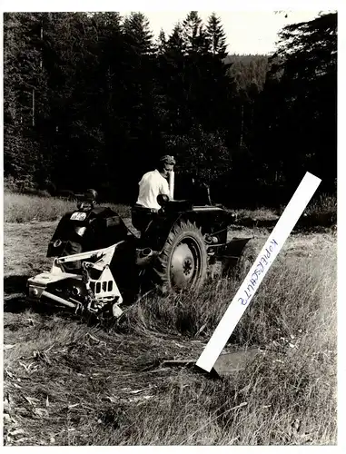 Vintage Foto Fortschritt Neustadt Traktor Landtechnik Heuernet 1980er (D6 