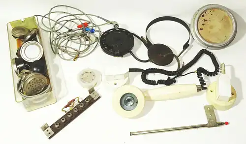 Konvolut alte Telefon Ersatzteile Bastlerware DDR !