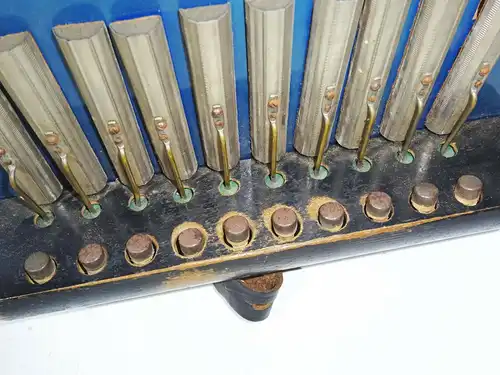 Altes Meinel & Herold Klingenthal Harmonika !