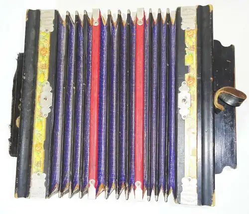 Altes Meinel & Herold Klingenthal Harmonika !