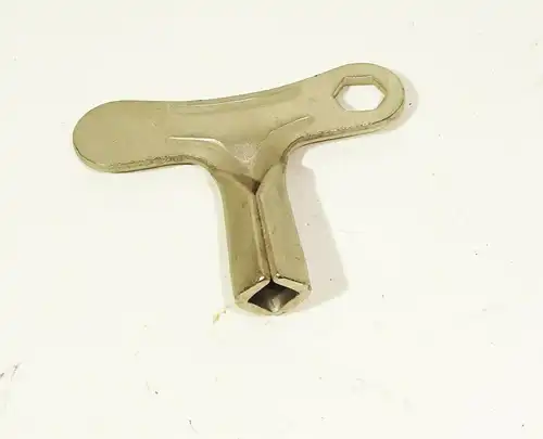 DDR Schlittschuhschlüssel Vierkant Schlüssel 6 mm Uhrenschlüssel Vintage !