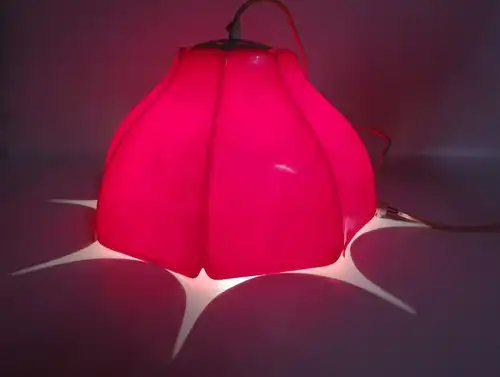 Kuriose Kunststoff Lampe Deckenlampe Rot 1970er 1980er Vintage lamp