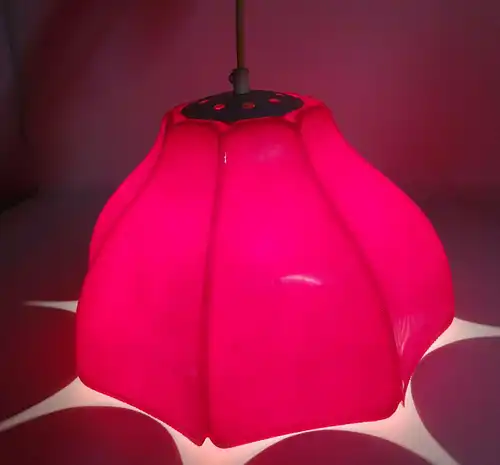 Kuriose Kunststoff Lampe Deckenlampe Rot 1970er 1980er Vintage lamp !