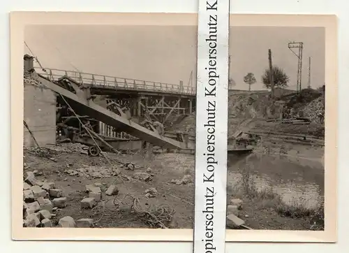 Foto zerstörte Brücke nach Douai Frankreich france 2 Wk WW2