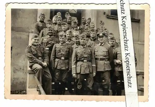 Foto deutsche Soldaten in Lublin Polen polska Abzeichen Orden (F2600