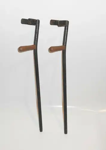 Altes Paar Kinderkrücken 45 cm vor 1945 Metall Deko Museum Makaber !