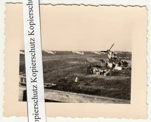 Foto Flugplatz in Douai Frankreich France 2 Wk WW2 !