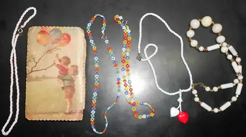Alter Modeschmuck Pappschachtel Vintage !