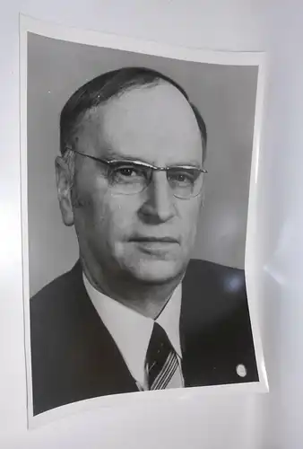 Großes Portrait Foto 43 x 62 cm Kurt Hager DDR Poltiker Vintage Deko !