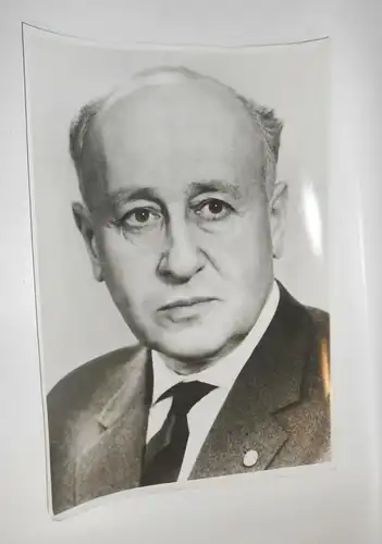 Großes Portrait Foto 42,5 x 62 cm  DDR Poltiker Vintage Deko !