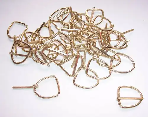 34 x DDR Metall Gürtelschnalle Bandschnalle Vintage Schnallen Accessoires 