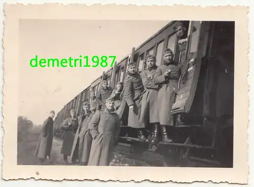 Foto Soldaten Eisenbahn Fahrt von Laval nach Reims France 1941 WW2 !