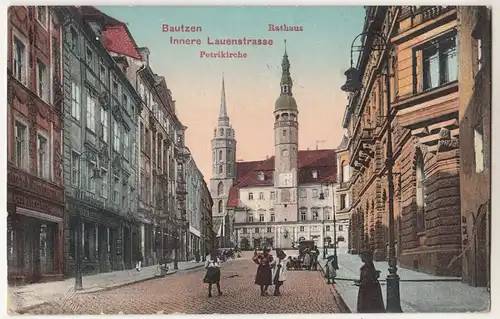 Ak Bautzen Lauenstrasse Rathaus Petrikirche Personen Strassenansicht um 1915