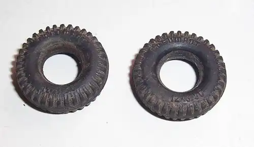 Zwei Spielzeug Reifen DDR Pneumant 12 x 3,50 Ø2,5 cm innen 1 cm Ersatzteile !