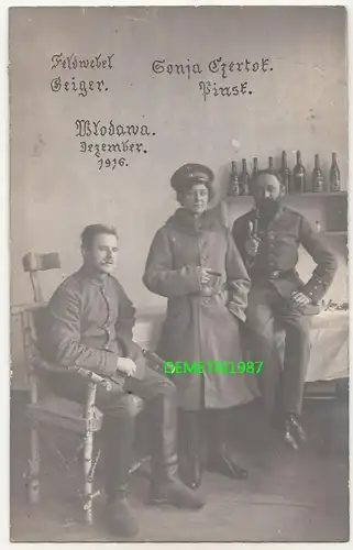 Foto Ak Pinsk Flintenweib Frau in Uniform deutsche Soldaten Włodawa polska 1916