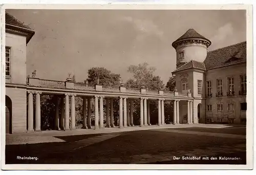 Foto Ak Rheinsberg Der Schloßhof mit den Kolonnaden 1928