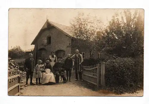 Foto Ak Familie Hof Eckernförde Gemeinde Waabs