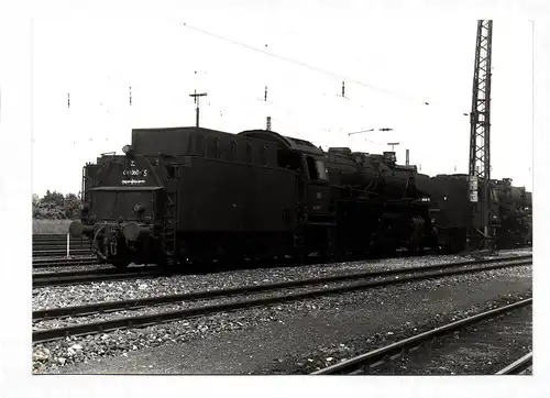 Foto DB 041 060z Bw Köln-Eifeltor mit Tender der 041 253 am 08.06.1969